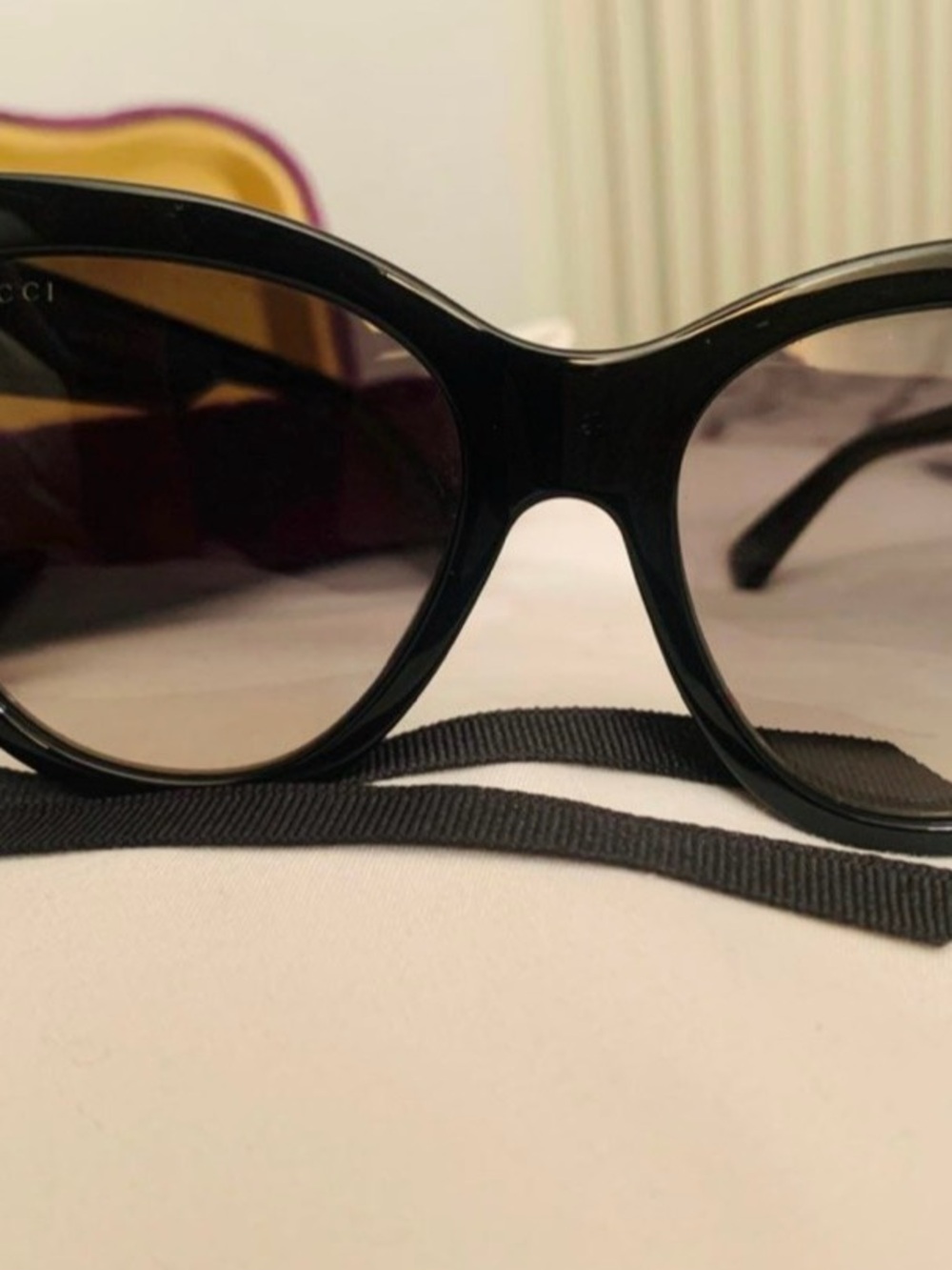 Gucci Black Cat-Eye Sunglasses with Gradient Lenses
